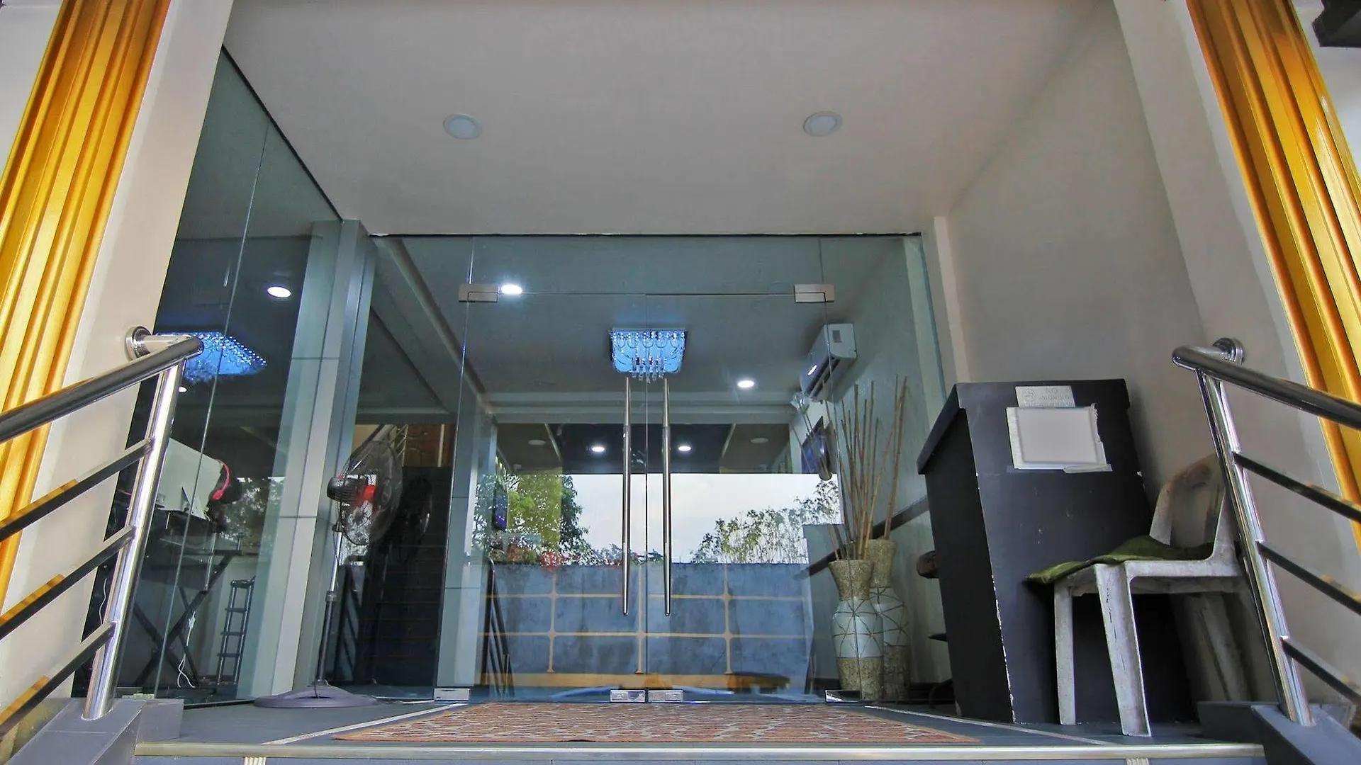 ** Hotel Nida Rooms Dau Yap Park Angeles Filipinas